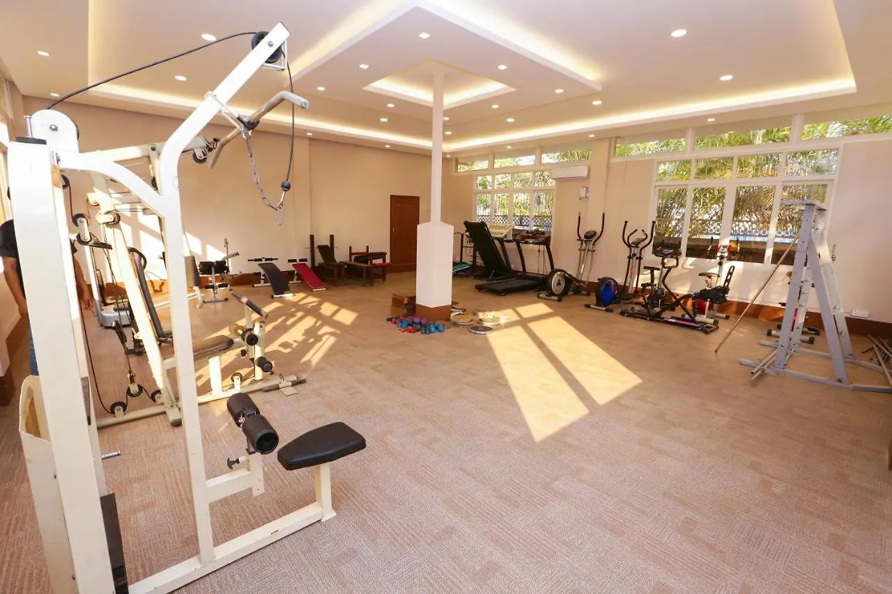 Grand Garden Hotel Yangon 3*,